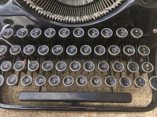 Antique Underwood Vintage Typewriter 3