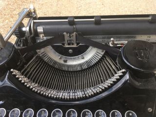 Antique Underwood Vintage Typewriter 4