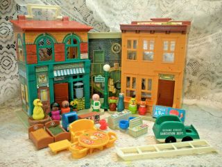 Vintage Fisher Price Little People Sesame Street 938 Complete W/o Eraser