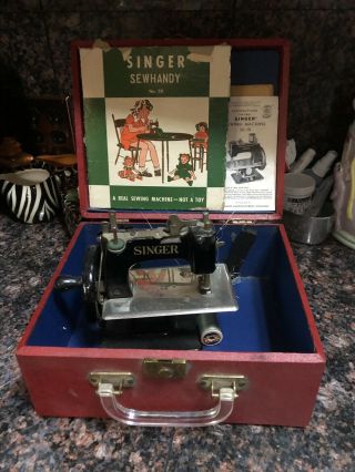 Rare Antique Vintage Singer Sewhandy 20 Toy Sewing Machine Small Mini Child