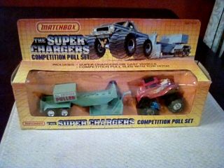 1987 Vintage Matchbox Chargers Competition Pull Set Doc Crush Model A Ford