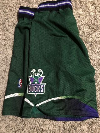 NBA MILWAUKEE BUCKS VINTAGE STATER BASKETBALL SHORTS VINTAGE RARE MENS SIZE 40 2