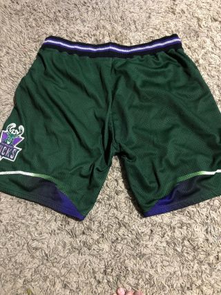 NBA MILWAUKEE BUCKS VINTAGE STATER BASKETBALL SHORTS VINTAGE RARE MENS SIZE 40 4