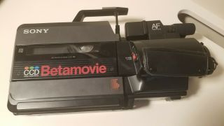Vintage 1985 Sony Betamovie Bmc - 550 A/f Camcorder W/case,  Charger & 8 Batteries