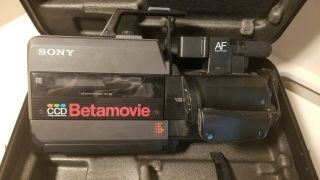 VINTAGE 1985 Sony Betamovie BMC - 550 A/F Camcorder w/case,  charger & 8 batteries 3