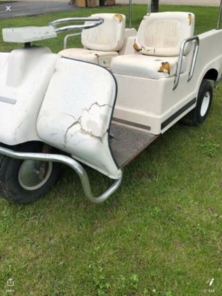 Vintage Harley Davison Golf Carts