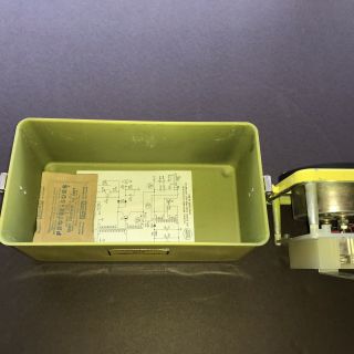 Vintage Prepper CIVIL DEFENSE Radiation Detector Geiger Era CDV - 700 6B,  MANUALS 8