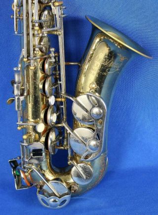 Vintage Armstrong 3000 Alto Saxophone Sax Woodwind Instrument w/ Case 3