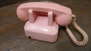 Vintage Mid Century 1960 ' s Western Electric Pink Rotary Dial Telephone 4