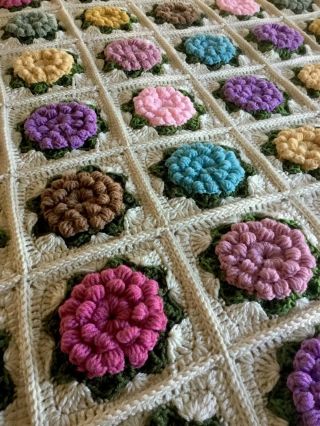 Vintage Crochet Floral Afghan Lap Blanket Throw Retro Granny Square 51 X 61