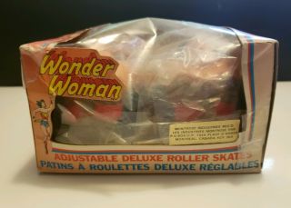 Vintage Dc comics Wonder Woman Lynda Carter Rare Canada ROLLER SKATES MIB 1975 2