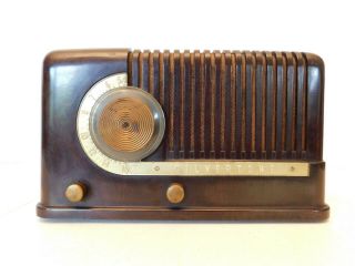 VINTAGE 1940s OLD SILVERTONE ANTIQUE ART DECO MACHINE AGE BAKELITE TUBE RADIO 8