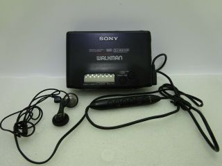 Vintage Sony Wm - F707 Radio Cassette Player Not No Battery With Earphones