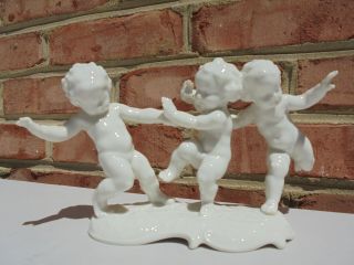 Vintage Hutschenreuther Porcelain All White 3 Frolicking Cherubs Figure K Tutter