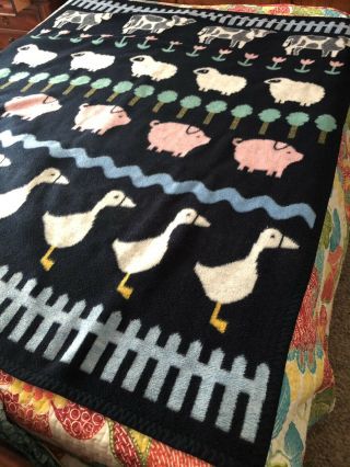 Vtg Crown Crafts Acrylic Blanket Throw 60x80 Farm Animals Sheep Ducks Pigs Cows 4