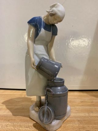 Vintage Bing And Grondahl (b&g) Figurine 2181 
