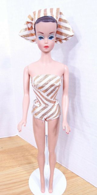 Ultra Rare Vintage High Color Fashion Queen Barbie Doll 2