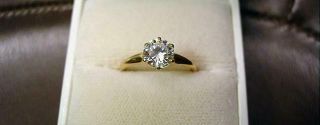Vintage 14k Yellow Gold Womens Ring W/ 1 Carat Solitaire Cz Size 7 1/2