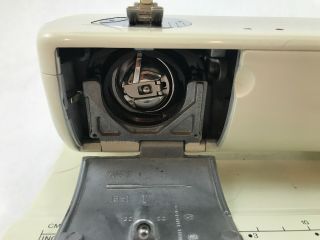 Bernina 800 - great,  vintage sewing machine with No foot controller 2