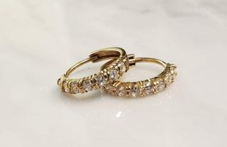 10k Solid Yellow Gold Huggie Earrings With White Stones 1.  3 Grams Cs - 3071