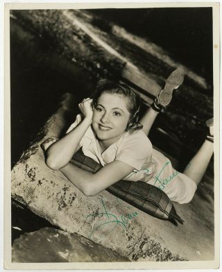 Joan Fontaine Hand Signed Autographed Portrait Photograph Vintage Early Career
