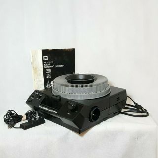 Vintage Kodak Carousel Slide Projector 4400 W/ 3 140 Carousels & Wired Remote
