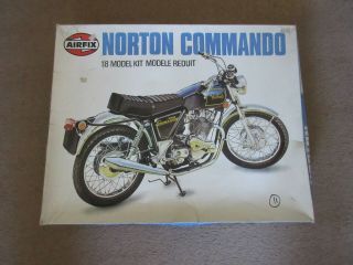Vintage Airfix 1/8 Norton Commando Classic British Motorcycle Model Kit