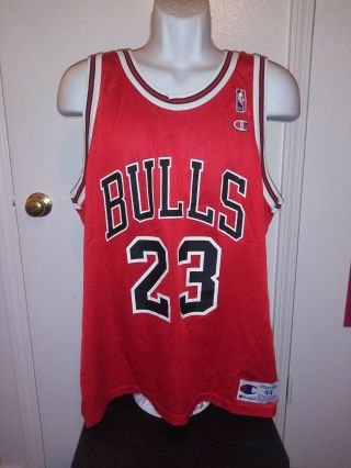 Vtg Michael Jordan 23 Bulls Jersey Champion Red 44 Large Usa 1990 