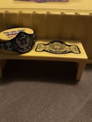 RARE WWF HASBRO YELLOW KING OF THE RING WRESTLING RING WITH FLAG & BELT 2