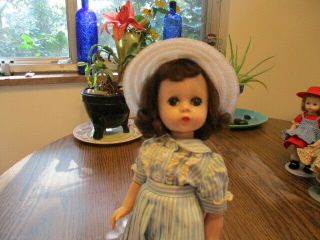 Htf Vintage 1950s Madame Alexander Lissy Doll In Adorable Skirt Shorts Blouse
