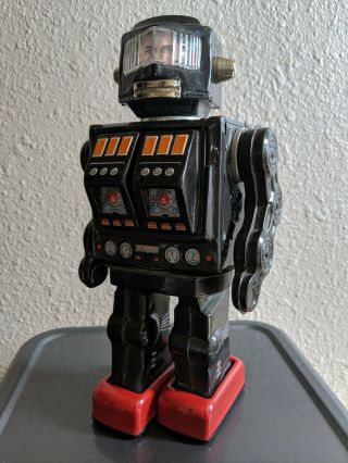 Vintage Tin Fighting Space Man Robot Battery Operated Figure Made In Japan