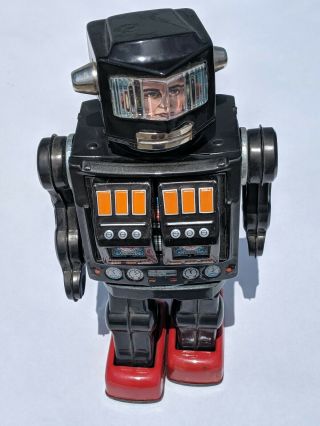 Vintage Tin Fighting Space Man Robot Battery Operated Figure made in japan 3