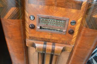 1938 vintage RCA Victor 97K console radio with deco inlaid wood.  GREAT 3