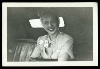 Vintage Actress Carole Landis Snapshot Photo 1940s Uso Tour Unpublished