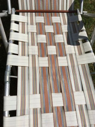Vtg ALUMINUM Webbed Folding Chaise Lounge LAWN CHAIR Beige/Brown Camp Pool 5