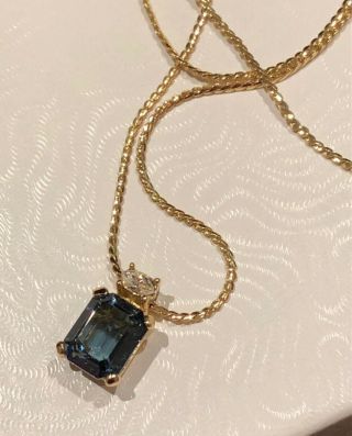 Vintage Christian Dior Sapphire Blue Crystal Rhinestone Goldtone Necklace