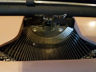 Antique 1960 Pink Royal Quiet DeLuxe Futura 800 Model Vintage Typewriter 4