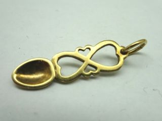 Vintage 9ct Yellow Gold Welsh Love Spoon Charm Pendant C1980.  F133f
