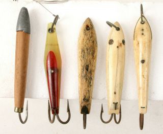 5 Vintage Fishing Angling Jigs - Bone,  Wood & Plastic (baldy W Leader) W Hooks