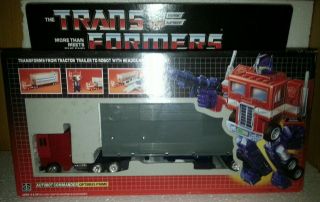 Optimus Prime Vintage G1 Transformers 100 Complete Box