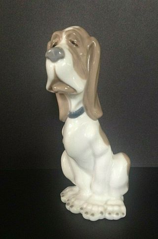 Vintage Nao Lladro Basset Hound Sad Dog Porcelain Figurine 7.  5 