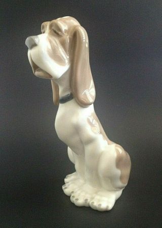 Vintage Nao Lladro Basset Hound Sad Dog Porcelain Figurine 7.  5 