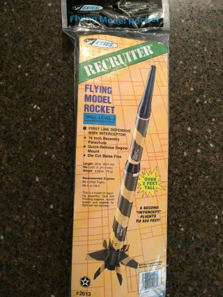 Estes Vintage Recruiter Flying Model Rocket Kit Scale Mirv 2013