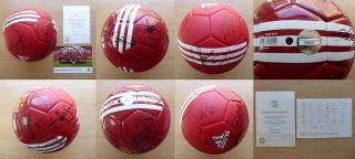 2016 - 17 Man Utd Squad Signed Football With Official Inc.  Zlatan Rare (15521)