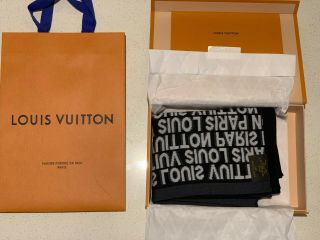 Louis Vuitton Mens Scarf M70536 - Rare - Like - Monogram Lv