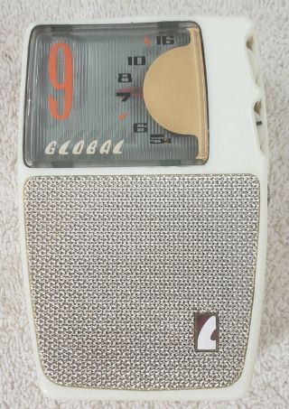 Vintage Global Am 9 Transistor Radio Model Gr - 900 Leather Cover