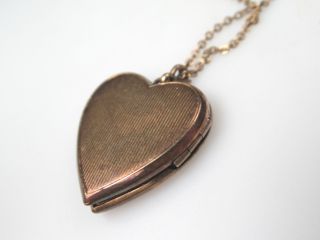 ANTIQUE VICTORIAN GOLD FILLED NECKLACE AND HEART LOCKET PENDANT. 5