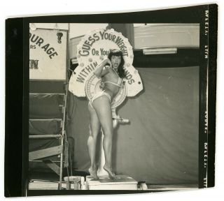 RARE Bettie Page 1954 Gelatin Silver Proof Photograph by Bunny Yeager 2