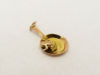 Rare Vintage 9ct Gold Frog In A Frying Pan Charm.