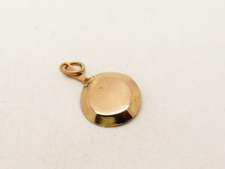 Rare vintage 9ct gold frog in a frying pan charm. 5